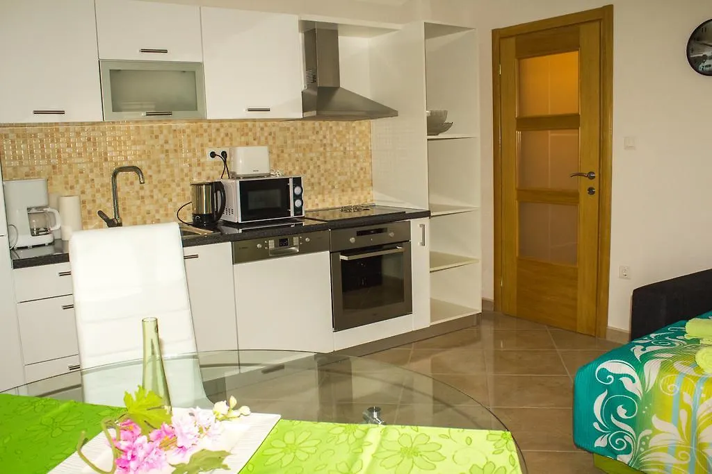 Vasto Apartments Kastela Croatia